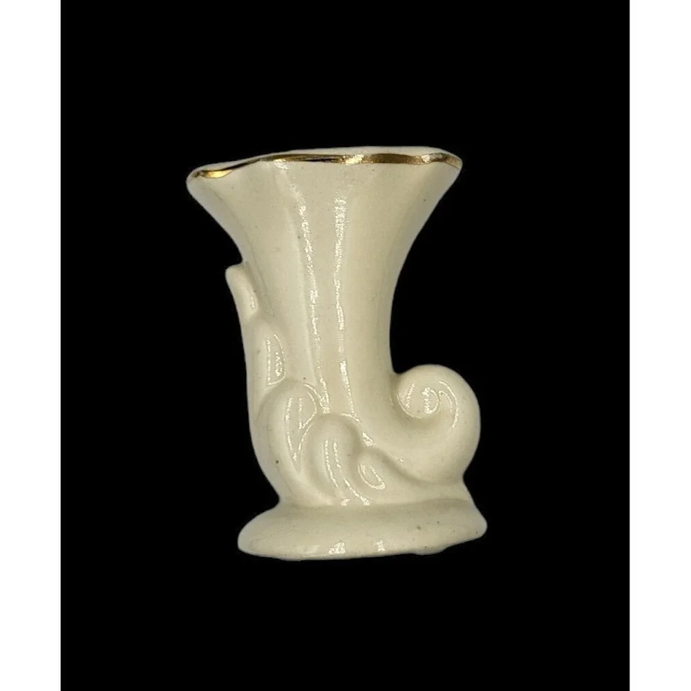 Vintage MCM Ceramic Pottery Cornucopia Vase White w/ Gold Leaf Rose Accents‎